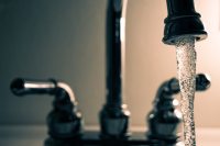faucet-running-water-steel-861414